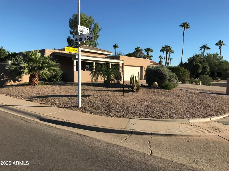 10444 44th Ct, Phoenix, AZ 85044