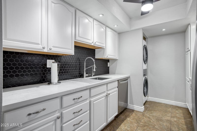 10444 69th St #201, Paradise Valley, AZ 85253