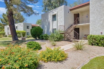 10444 69th St #201, Paradise Valley, AZ 85253