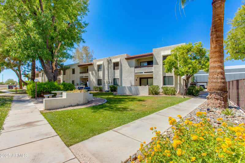 10444 69th St #232, Paradise Valley, AZ 85253