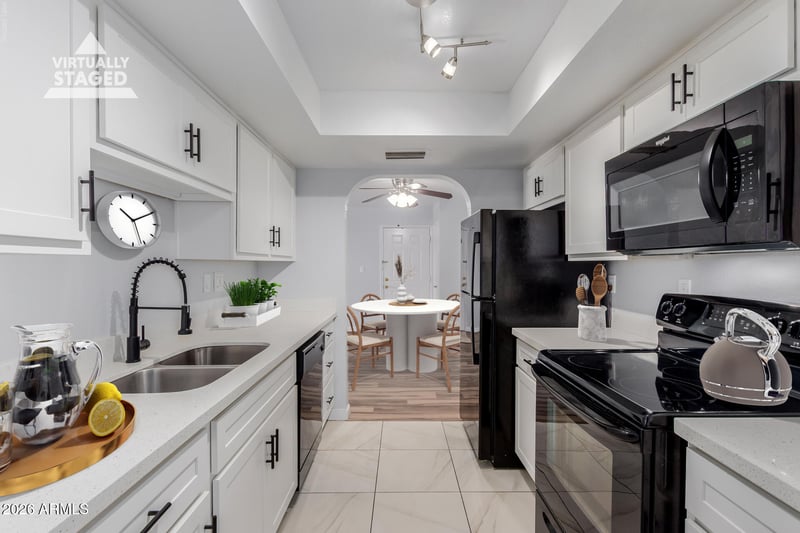 10444 69th St #206, Paradise Valley, AZ 85253