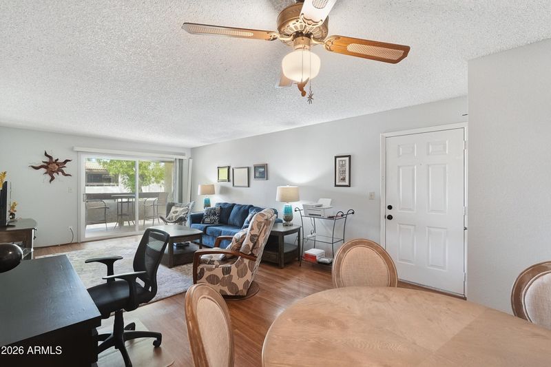 10444 N 69th St #214, Paradise Valley, AZ 85253