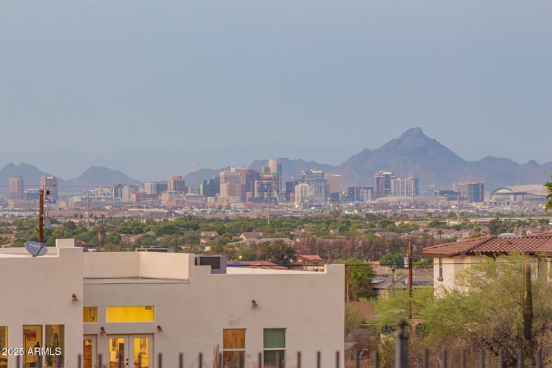 10445 27th Ave, Laveen, AZ 85339