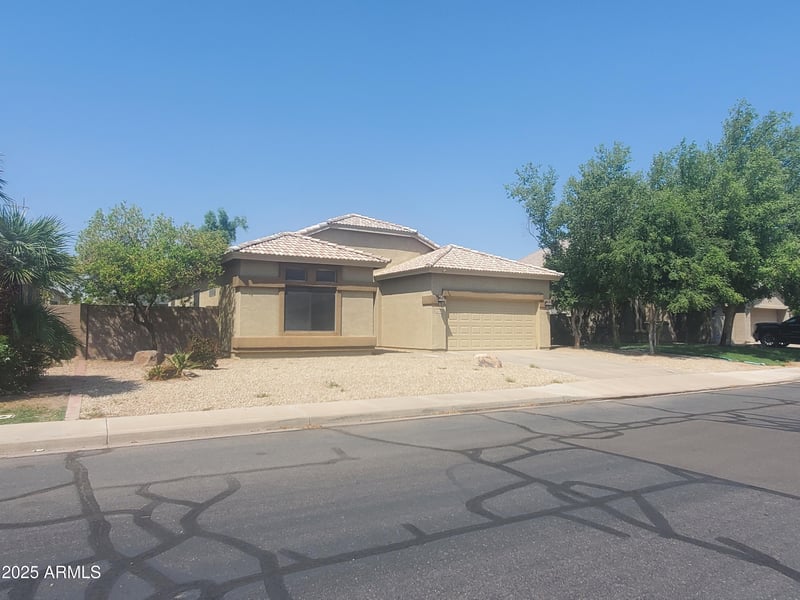 10446 Florian Ave, Mesa, AZ 85208
