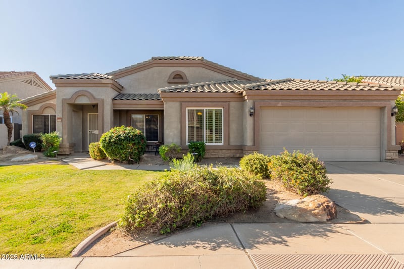 10447 Diamond Ave, Mesa, AZ 85208
