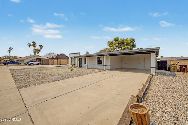 10448 Seldon Ln, Peoria, AZ 85345