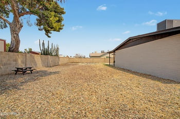 10448 Seldon Ln, Peoria, AZ 85345