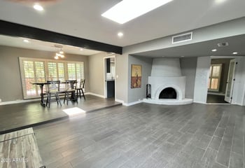 10449 9th St, Phoenix, AZ 85020