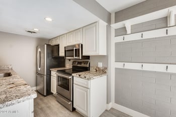 1045 Granite Reef Rd, Scottsdale, AZ 85257