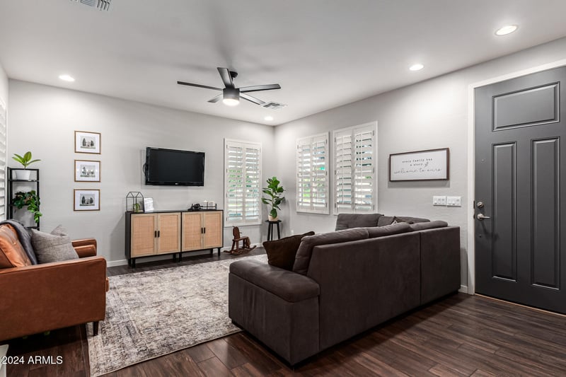 10451 Natal Ave, Mesa, AZ 85209