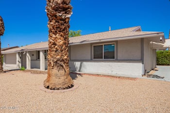 10452 Meade Dr, Sun City, AZ 85351