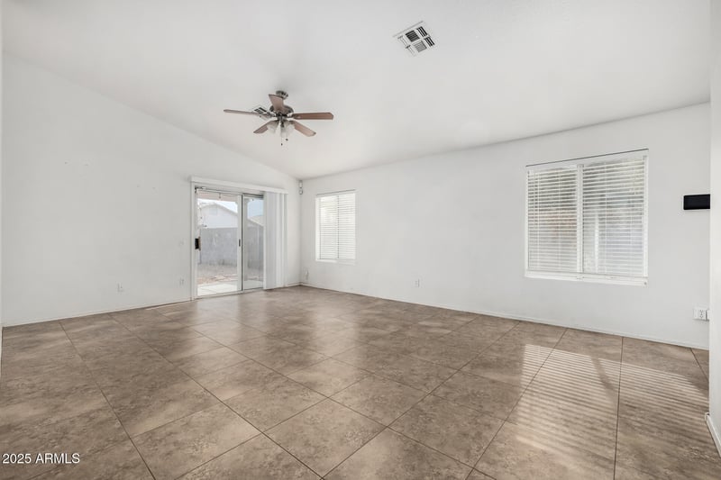 10453 Windsor Blvd, Glendale, AZ 85307