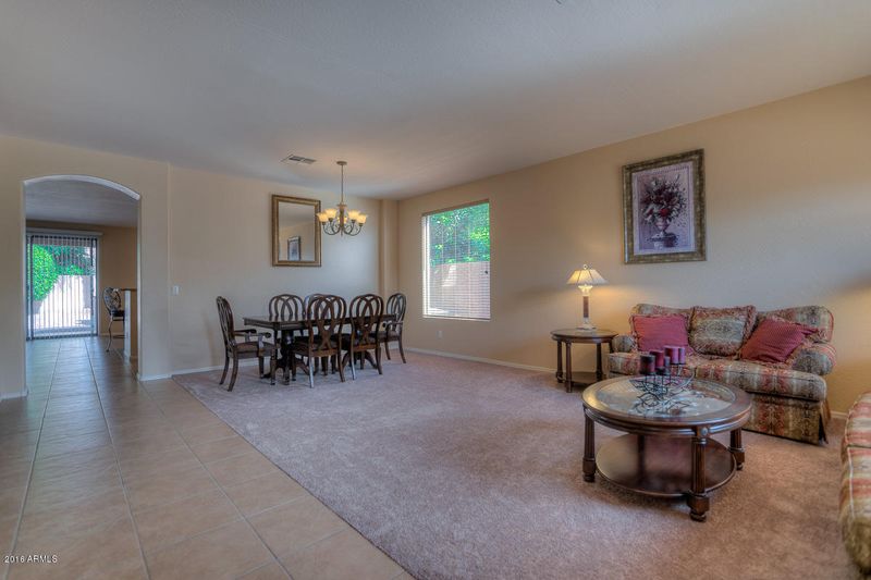 10454 E Kiva Ave, Mesa, AZ 85209