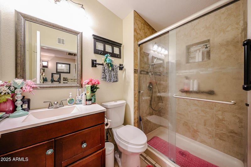 10458 Oakmont Dr, Sun City, AZ 85351