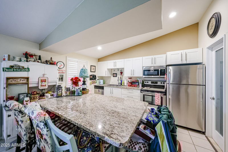 10458 Oakmont Dr, Sun City, AZ 85351