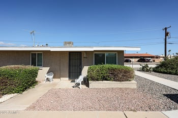 10458 Oakmont Dr, Sun City, AZ 85351