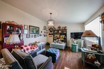 10458 Oakmont Dr, Sun City, AZ 85351