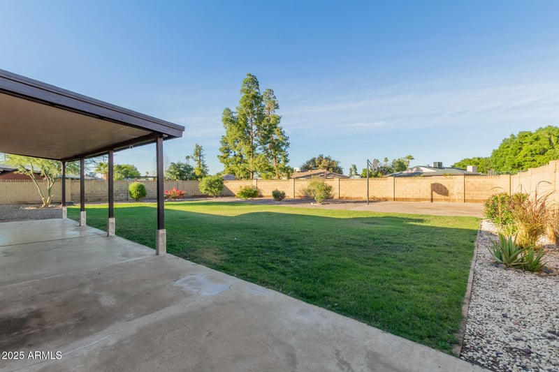 1046 Carmen St, Tempe, AZ 85283