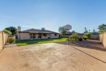 1046 Carmen St, Tempe, AZ 85283