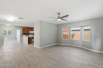 1046 Clarendon Ave, Phoenix, AZ 85014