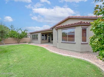 1046 Phelps St, Gilbert, AZ 85295