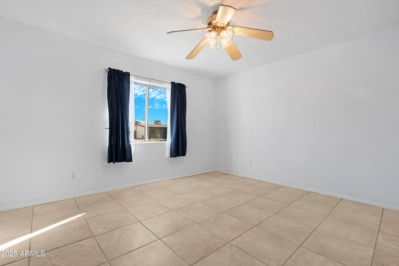 1046 Kachina St, Mesa, AZ 85204