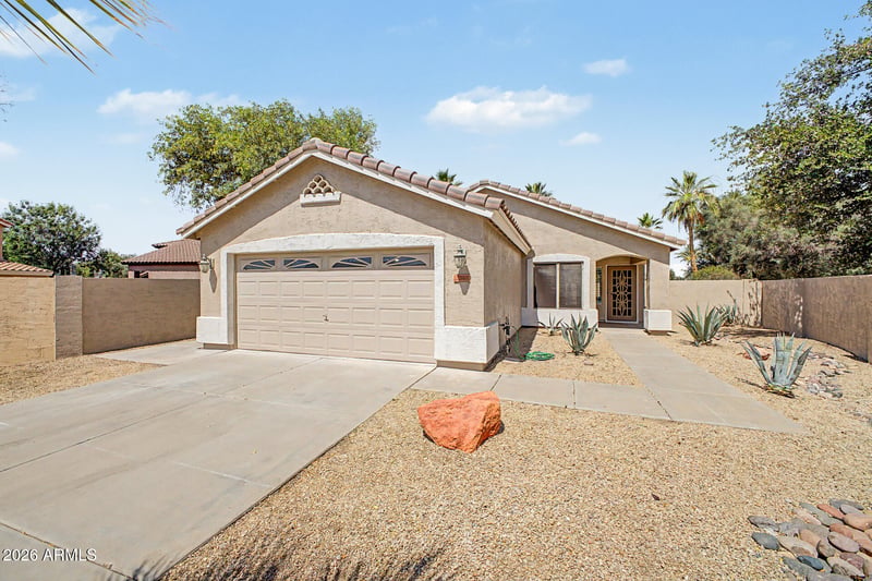1046 San Benito Dr, Gilbert, AZ 85234
