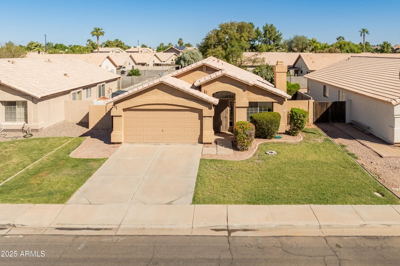 1046 Tremaine Ave, Gilbert, AZ 85233