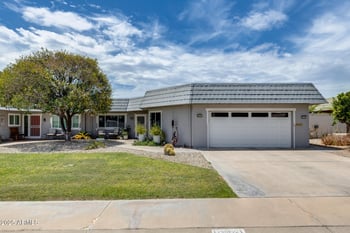 10461 Campana Dr, Sun City, AZ 85351