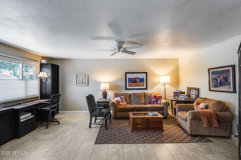 10461 Campana Dr, Sun City, AZ 85351