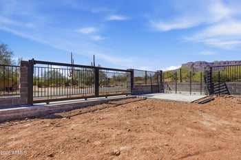 10464 Magnolia Rd, Gold Canyon, AZ 85118