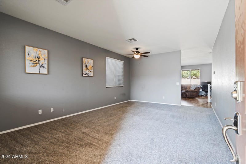 10468 Palm Ln, Avondale, AZ 85392