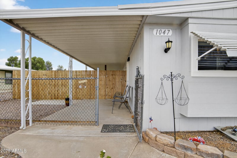 1047 96th St, Mesa, AZ 85208