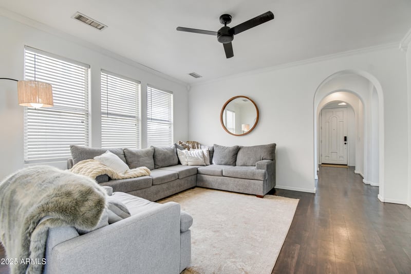 1047 Caroline Ln, Tempe, AZ 85284