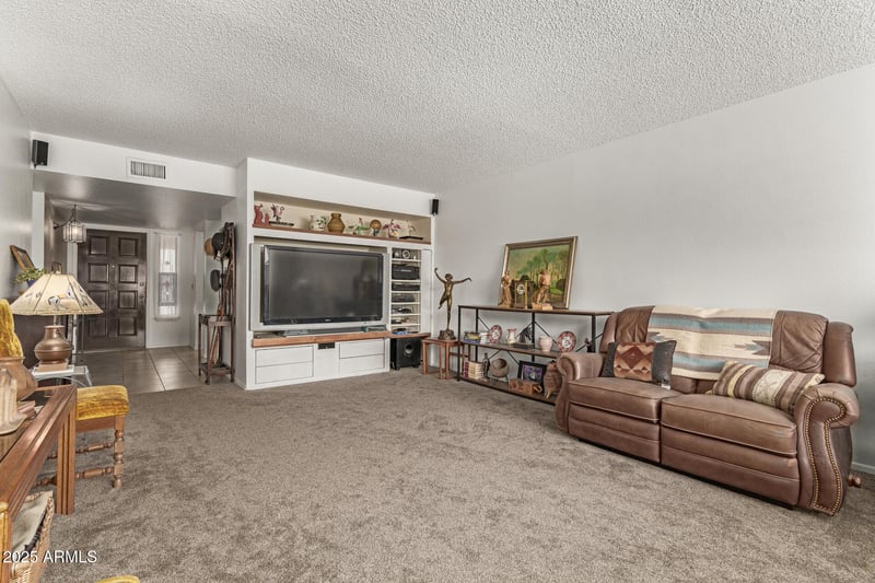 1047 Fairfield St, Mesa, AZ 85203