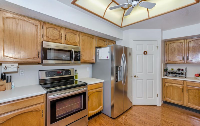 10470 E Dreyfus Ave, Scottsdale, AZ 85260