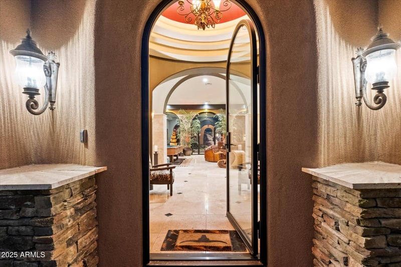 10471 White Feather Ln, Scottsdale, AZ 85262