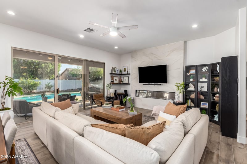 10473 Acacia Dr, Scottsdale, AZ 85255