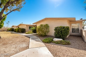 10477 Highwood Ln, Sun City, AZ 85373