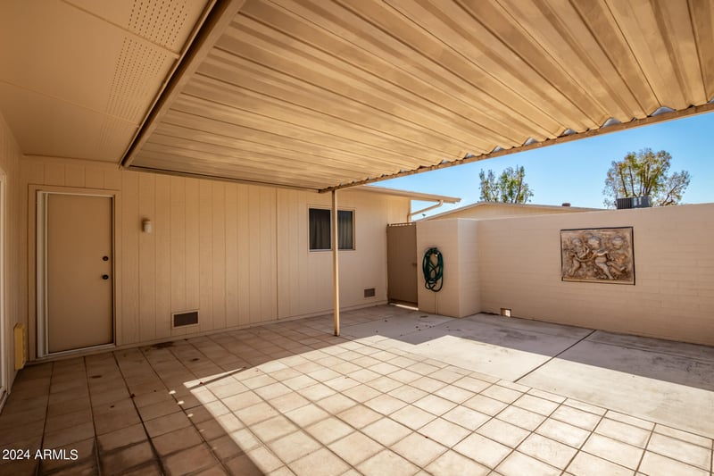 10477 Highwood Ln, Sun City, AZ 85373