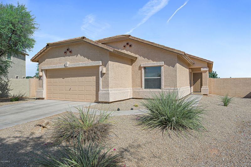 1048 W Fruit Tree Ln, San Tan Valley, AZ 85143