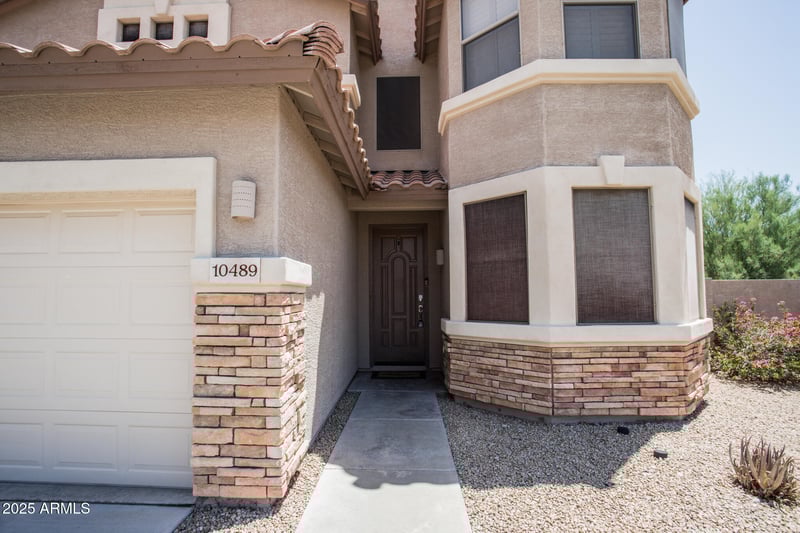 10489 182nd Dr, Goodyear, AZ 85338