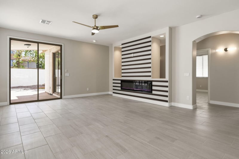 1049 E Susan Ln, Tempe, AZ 85288
