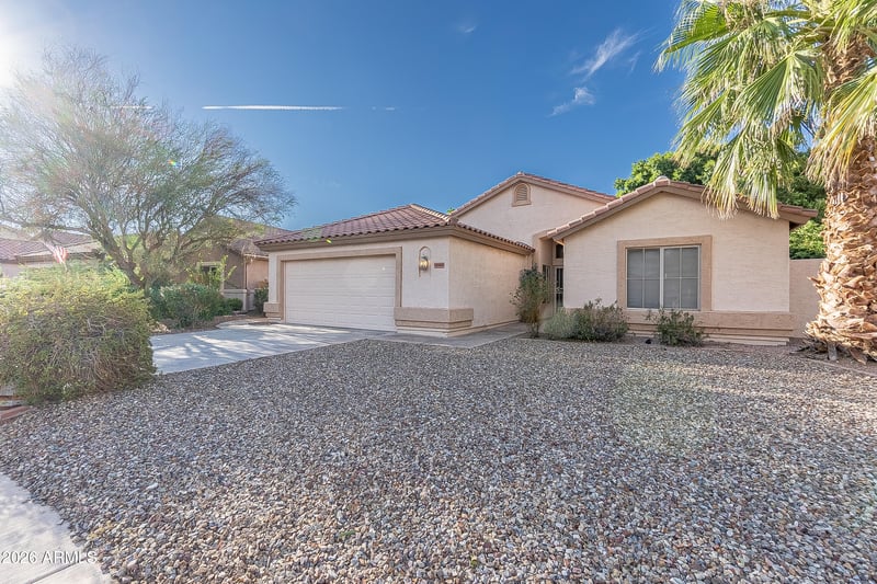 1049 Vaughn Ave, Gilbert, AZ 85233