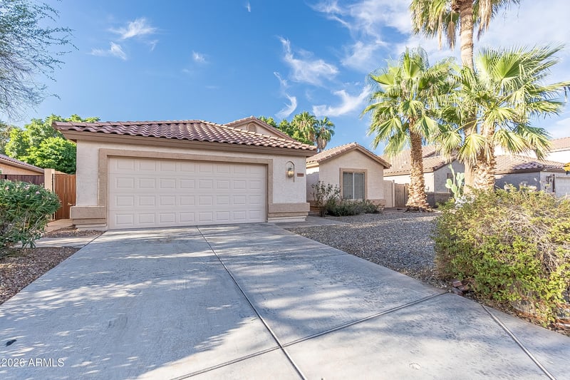 1049 Vaughn Ave, Gilbert, AZ 85233