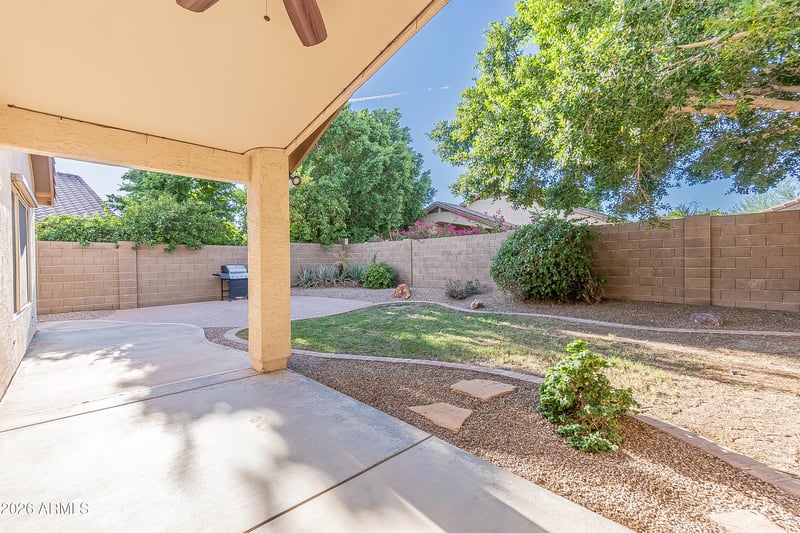 1049 Vaughn Ave, Gilbert, AZ 85233