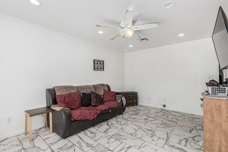 105 Guthrie St, Mesa, AZ 85203
