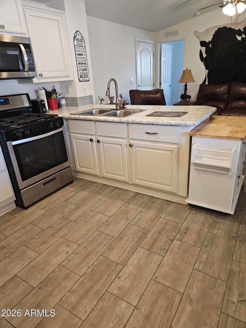 105 Delaware Dr #21, Apache Junction, AZ 85120