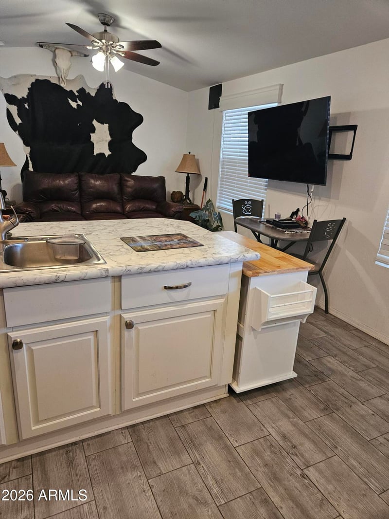 105 Delaware Dr #21, Apache Junction, AZ 85120