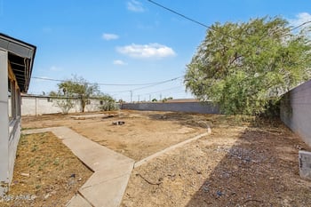 105 N Los Robles Dr, Goodyear, AZ 85338